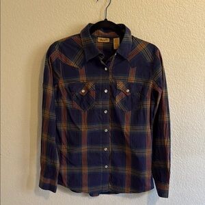 1990s Women’s Wrangler Pearlsnap